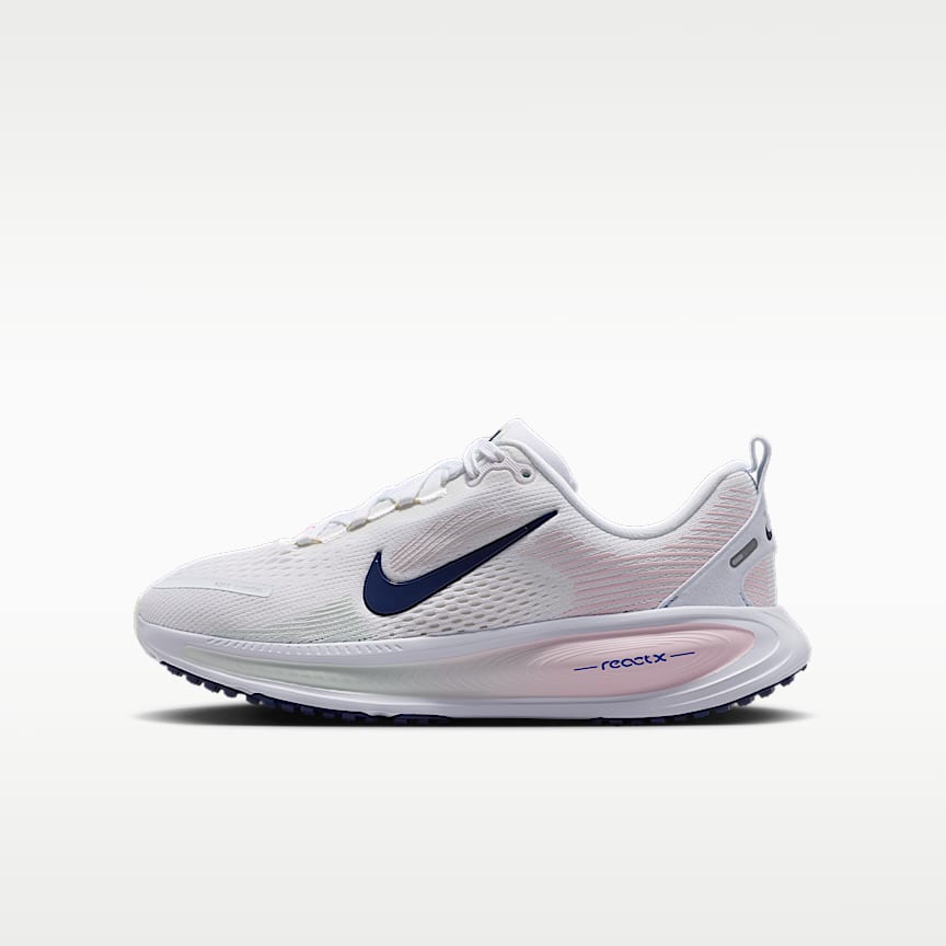G.T. Hustle Academy EP Basketball Shoes. Nike VN